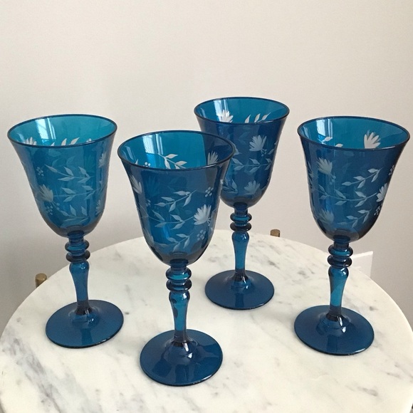 Anthropologie Wine Glasses Set of Four Handcrafted NIB - Picture 6 of 11